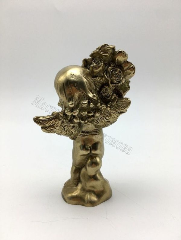 статуэтка из бронзы - Ангелочек с букетом цветов